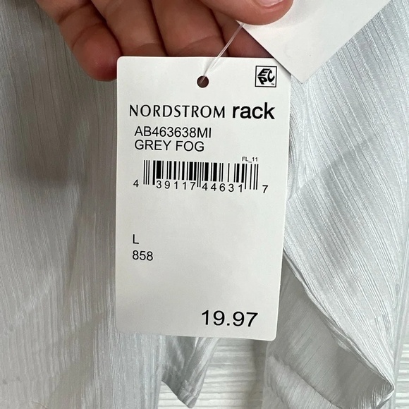 Abound Long Sleeve Cropped Cut Out Top Size L in Grey Fog NEW - Picture 4 of 14